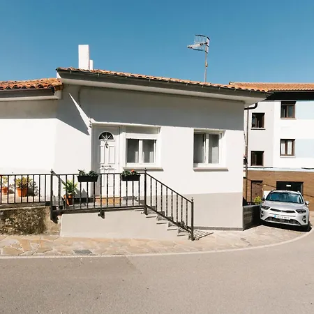 Casa Gueelita * Lastres